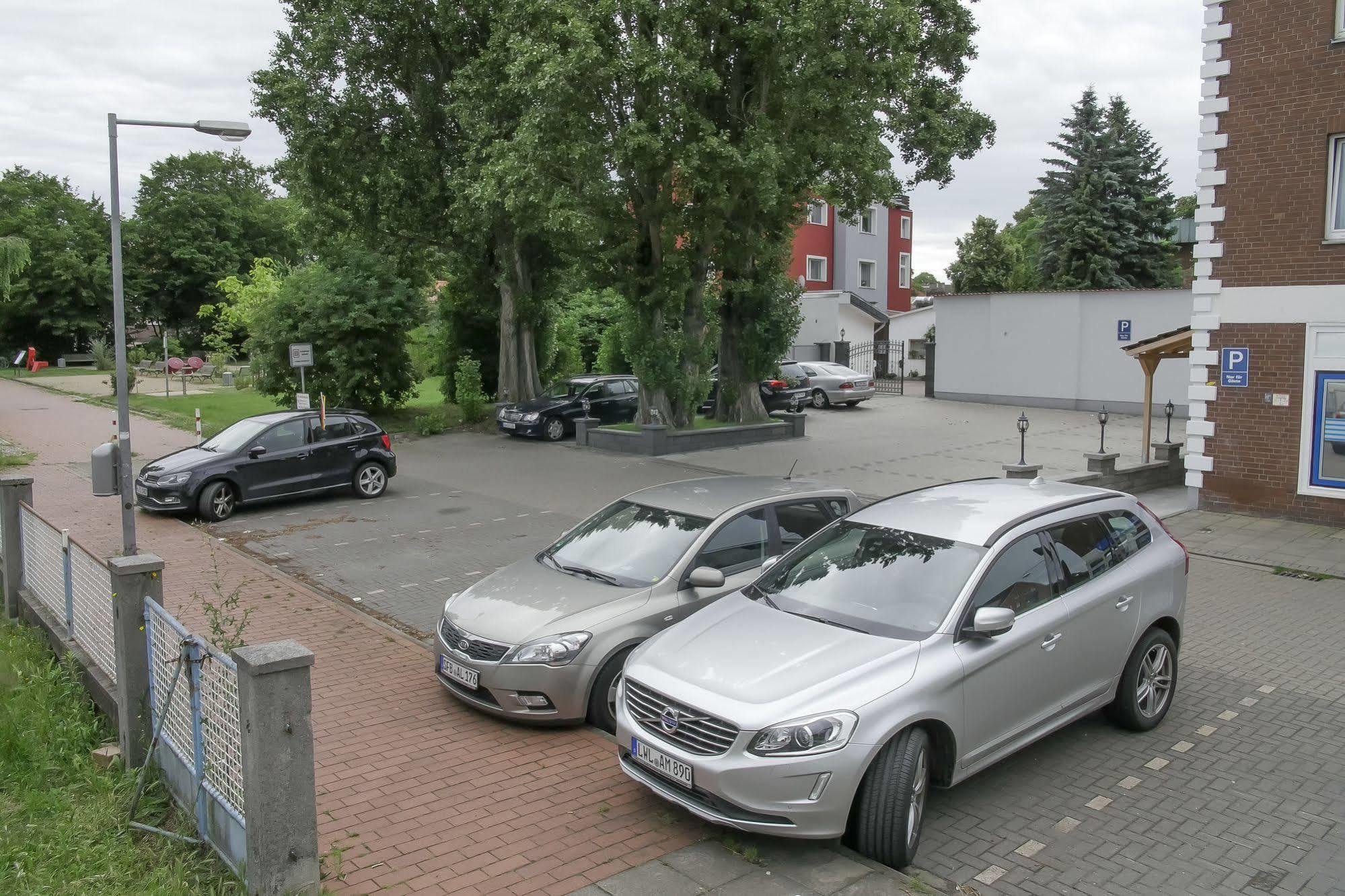 Pension Donau Grill Hannover Dış mekan fotoğraf
